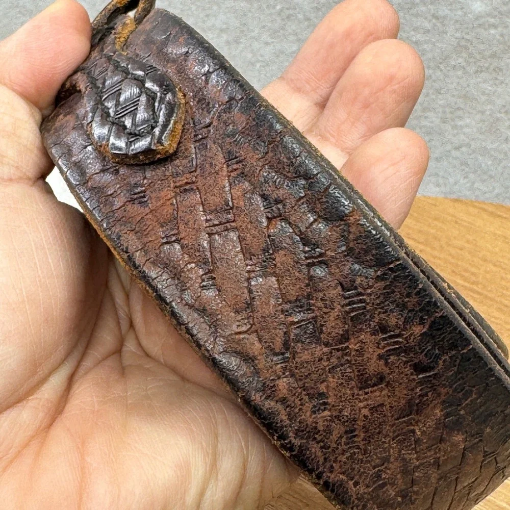 Distressed Leather Woven Embossed Belt‎ Silver Buckle Brown Well Worn Size 50